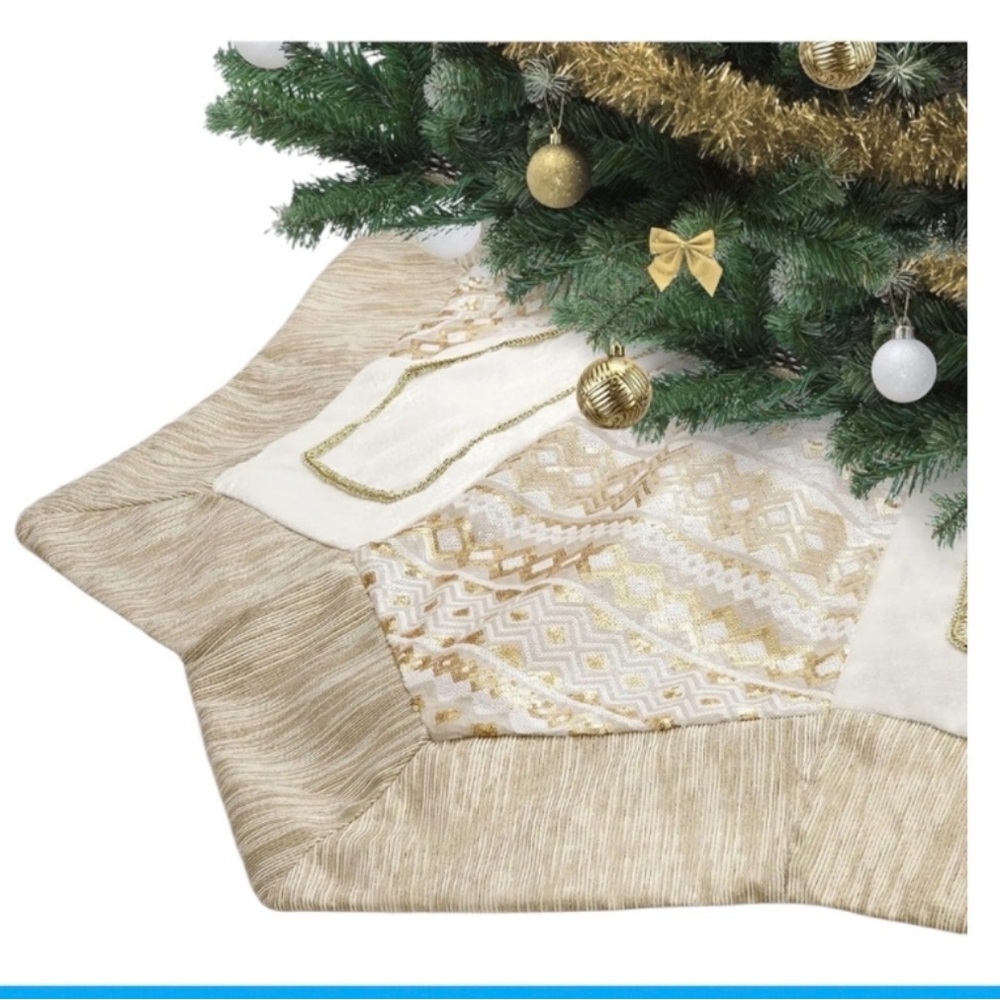 Valery Madelyn Christmas Tree Skirt